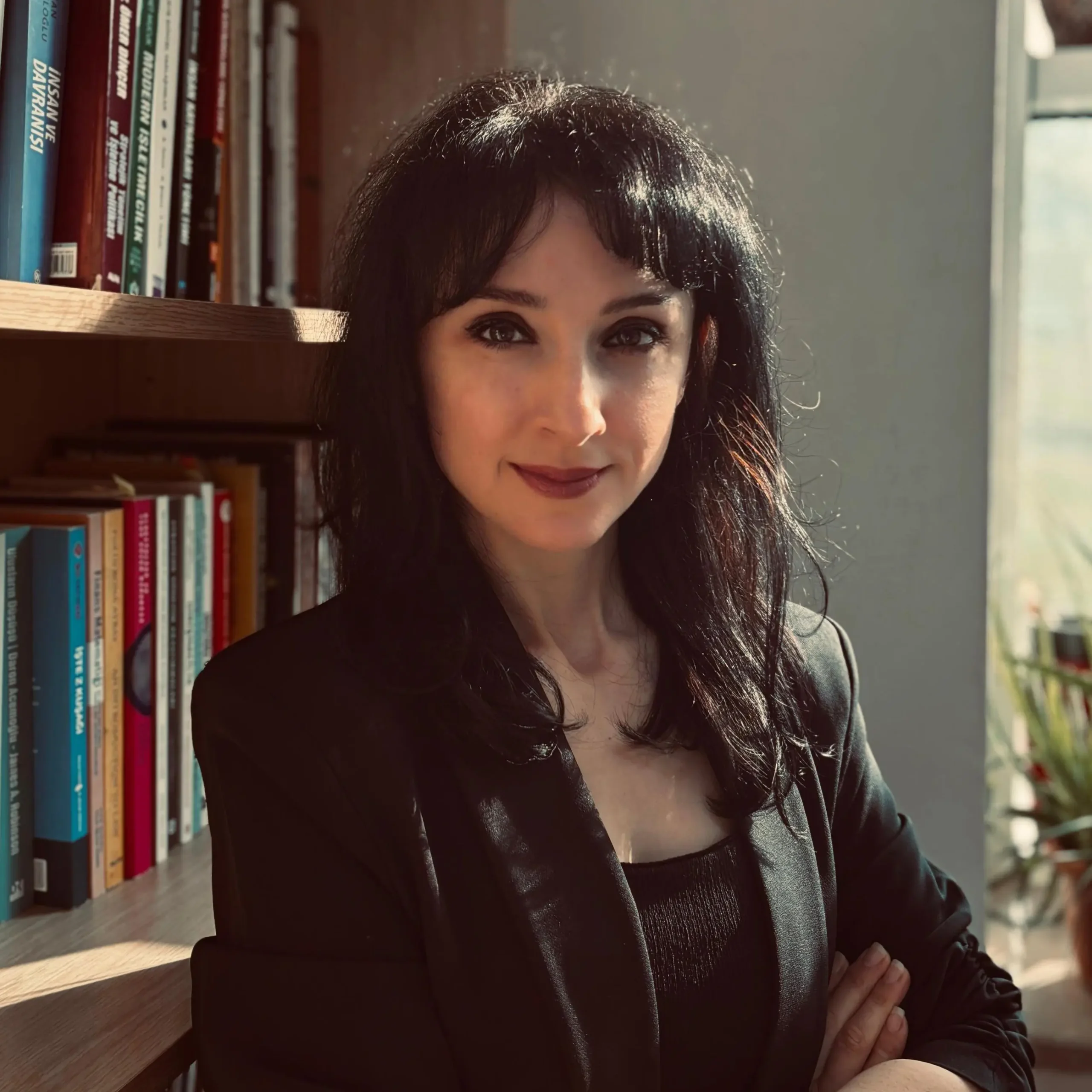 Dr. Deniz Dirik